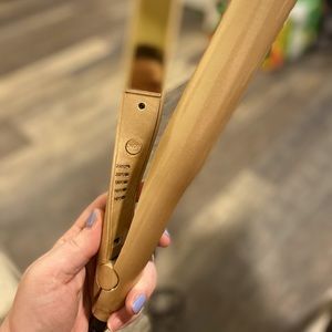 Hair curling iron & hair straightener